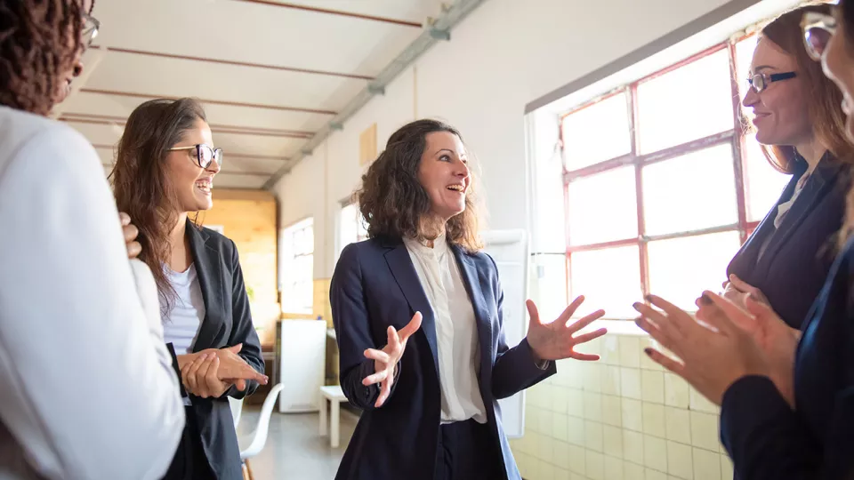 Laterale Führung – Erfolgreiche Teamführung ohne formelle Macht, Bild, image, skilltrainer, kv business school zürich, foto